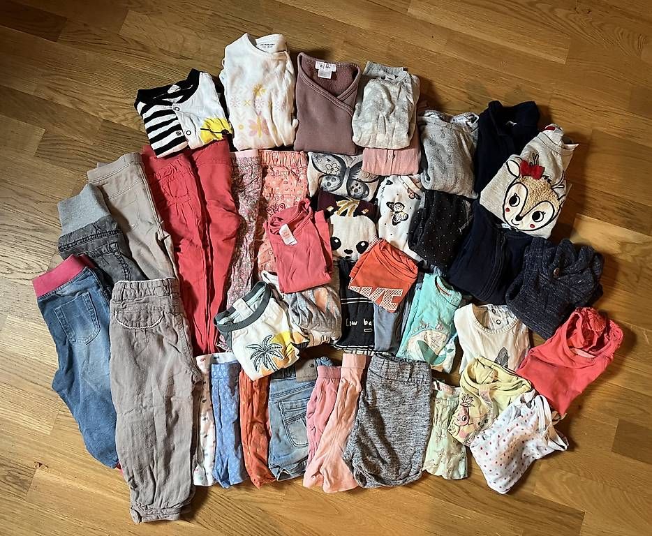 Kleiderpakete & -sets: Kinderkleider-Paket Mädchen Gr. 80-94 – Gebraucht aus Oberengstringen von elleth