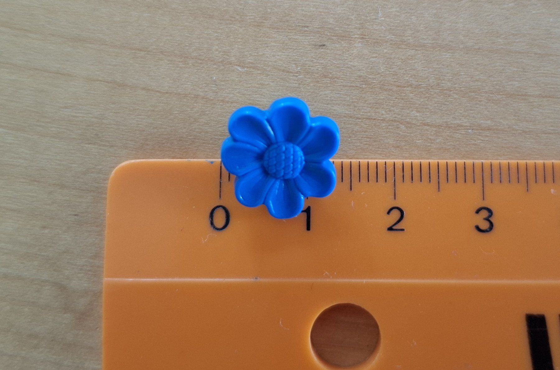 Bottoni: 6 Kunststoffknöpfe blaue Blümchen, Ösenknopf – Usato da Zürich venduto da Romi169 4