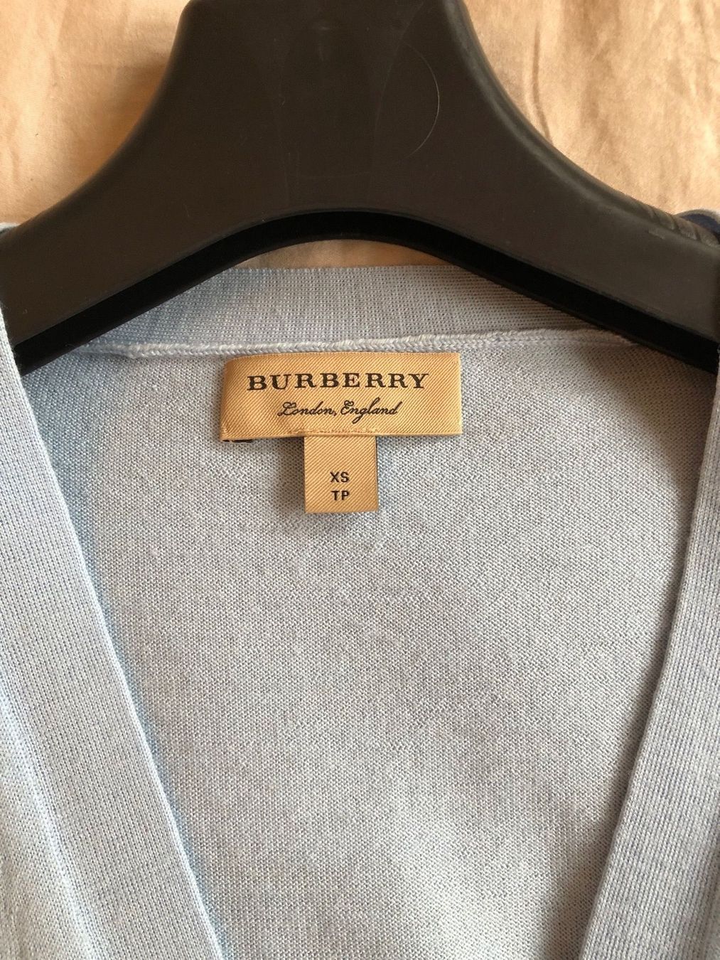 Burberry Pulls & Sweat-shirts: Burberry wool cardigan – Neuf (Voir description) à Zurich par MariaSPO 1
