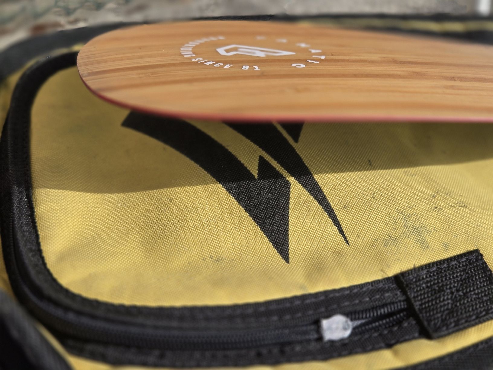 Bateaux pneumatiques & canoës: rame pour Stand up Paddle en 1 pièce  – D'occasion à Montet (Broye) par CandiceD 5