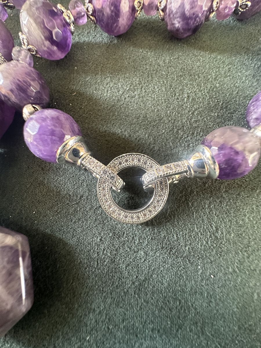 Colliers: Halskette mit Amethyst Perlen. HANDARBEIT  – Neuf avec emballage d'origine à Kriens par Hortensie6 2