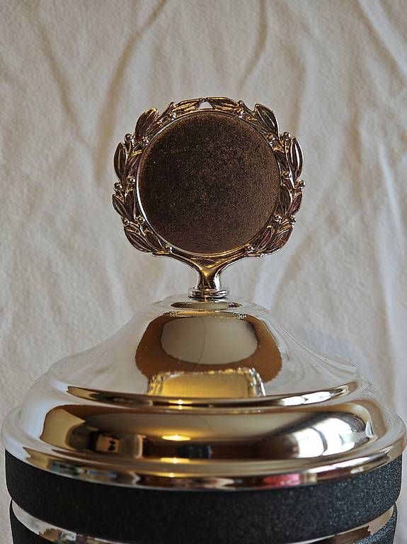 Altre raccolte & rarità: Pokal schwarz – Usato da Chur venduto da cap_cj27 2
