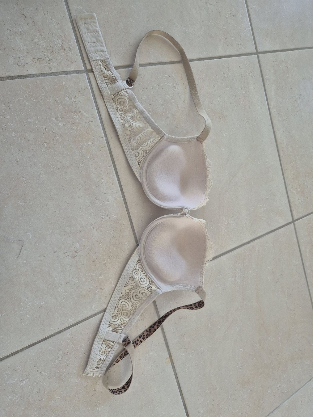 Intimissimi Altra biancheria intima: BH Intimissimi beigefarben mit Spitze Leopard 75C – Usato da Adliswil venduto da Stardust11 3