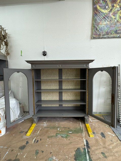 Vetrine: Massive Holz Vitrine – Usato da Muttenz venduto da Gucci2005 6