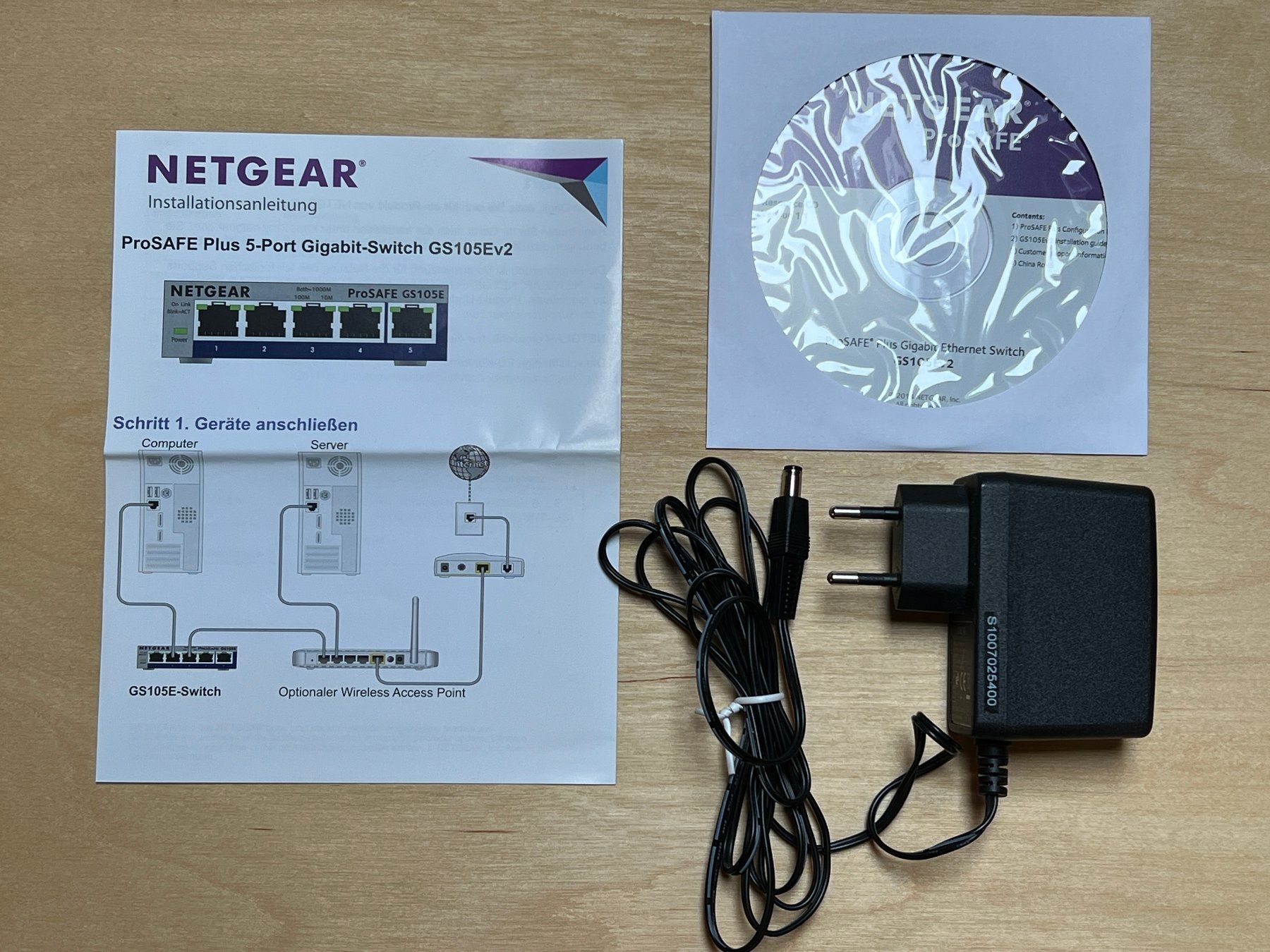 Netgear Hubs & Switches: Netgear / ProSAFE Plus 5-Port Gigabit-Switch GS105Ev2 – Gebraucht aus Gebenstorf von  5