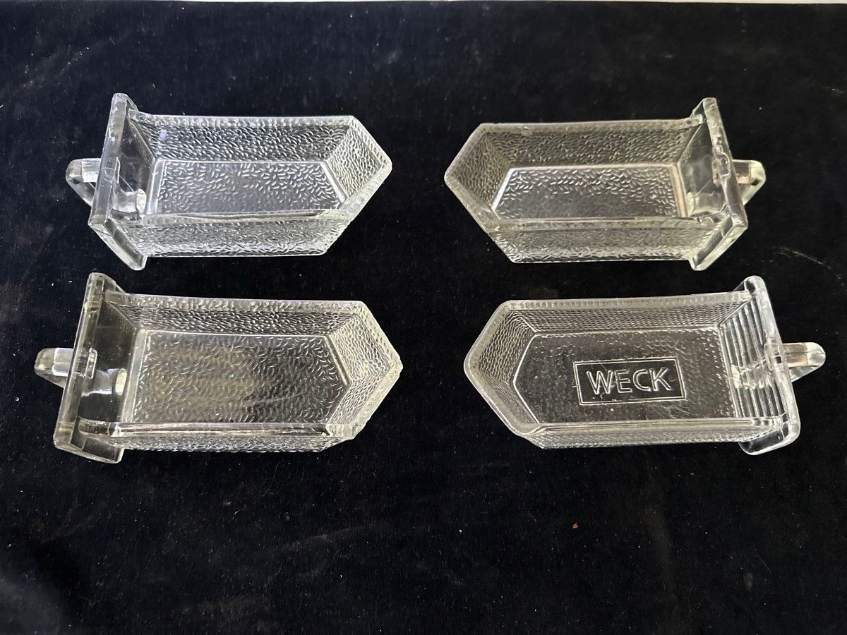 Behälter & Ähnliches: 4 Glasschütten, eine davon eine Weck – Gebraucht aus Zürich von Chaeffeler