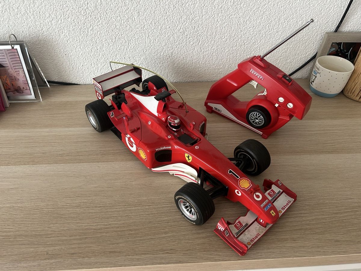 Modellismo RC: Ferrari Rc Ferngesteuert – Usato da Wallisellen venduto da DCNS 1
