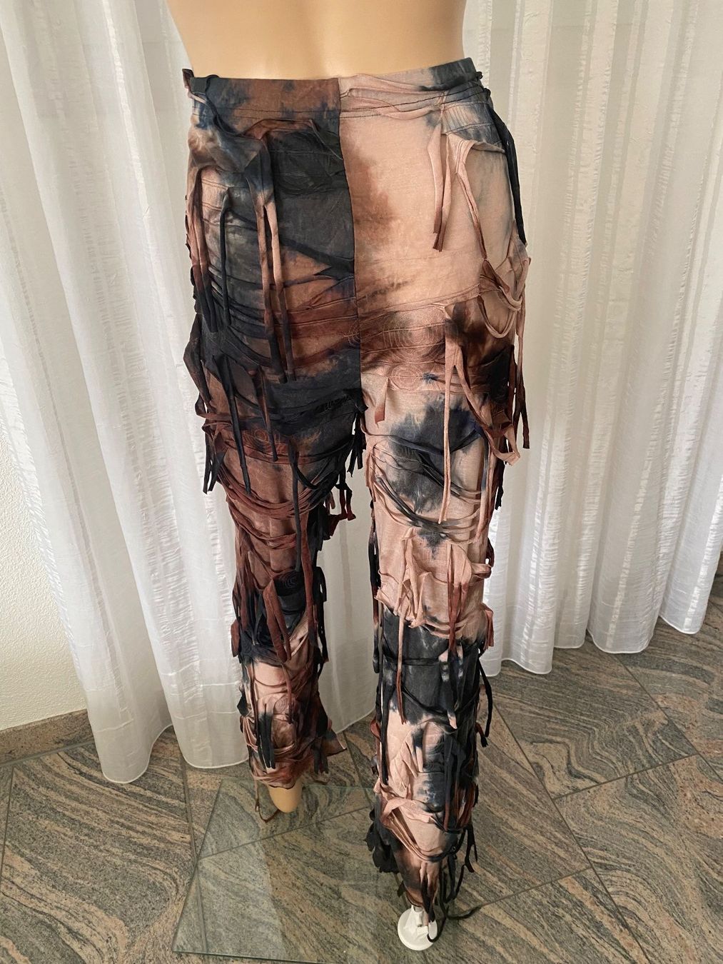 Pantaloni: flippige Schlaghosen mit Fransendetail, M/L – Nuovo e nell'imballaggio originale da Winkel venduto da ferrari2022 5