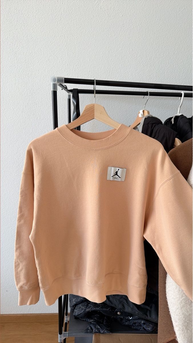 Jordan Maglioni & Felpe: Jordan Pullover peachfarben Grösse M neuwertig – Usato da Widnau venduto da ale_c8w6