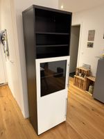 Regal mit Glastüre schwarz/weiss gebraucht