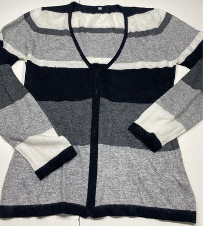 Pullover aus 40% Kaschmir 30% Baumwolle 20% Vıscose 10% Ango