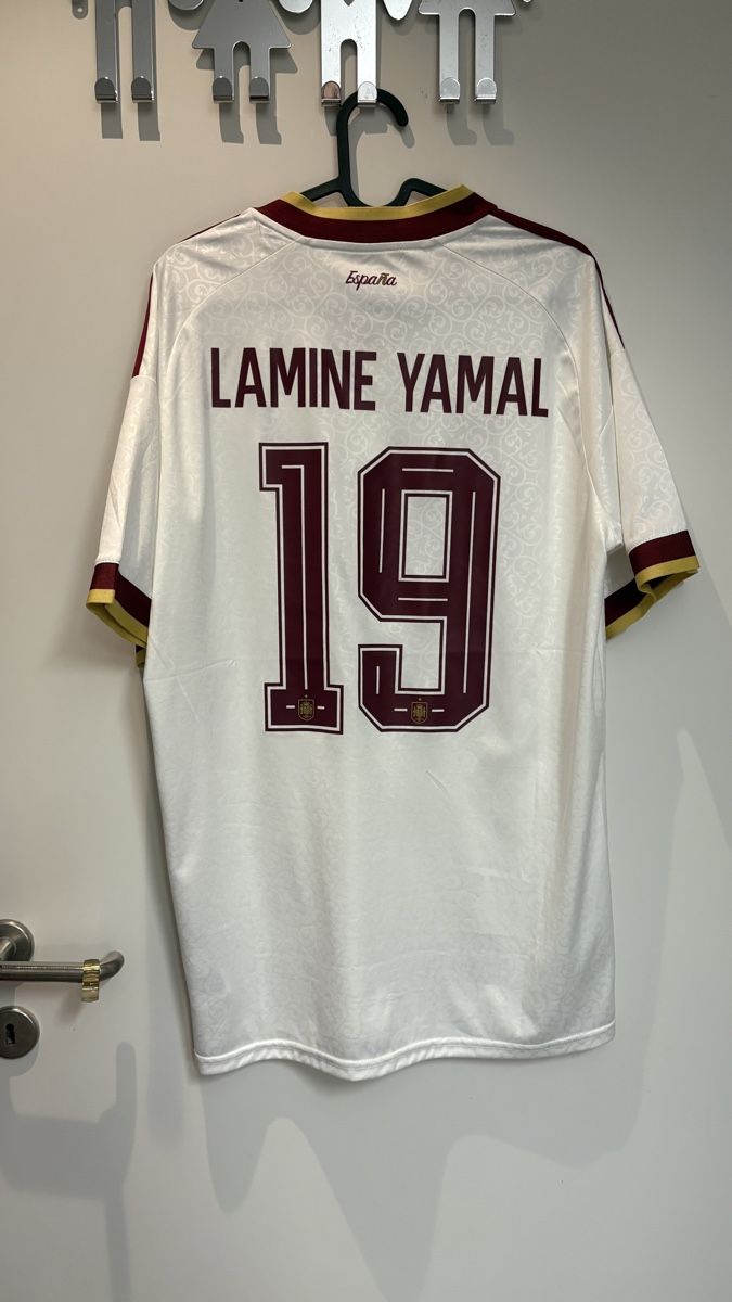 Adidas Canottiere & Pantaloni: Spanien Auswärtstrikot - Lamine Yamal – Nuovo (secondo la descrizione) da Gachnang venduto da noe_yrv5 1