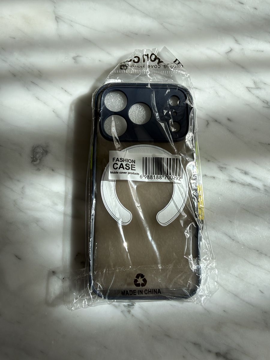 Coques & Protection écran: Iphone 17 pro / 18 pro Hülle  – Neuf avec emballage d'origine à Dinhard par zav_2ysk