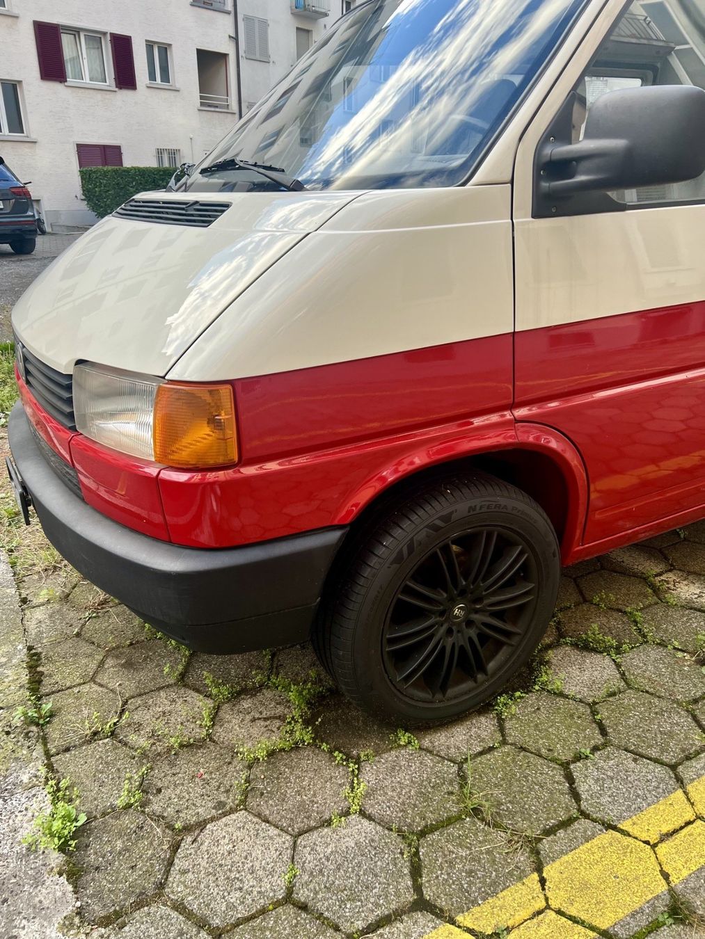 Camping Fahrzeuge: VW-Bus T4 – Gebraucht aus LUZERN von LOCITO-AMI