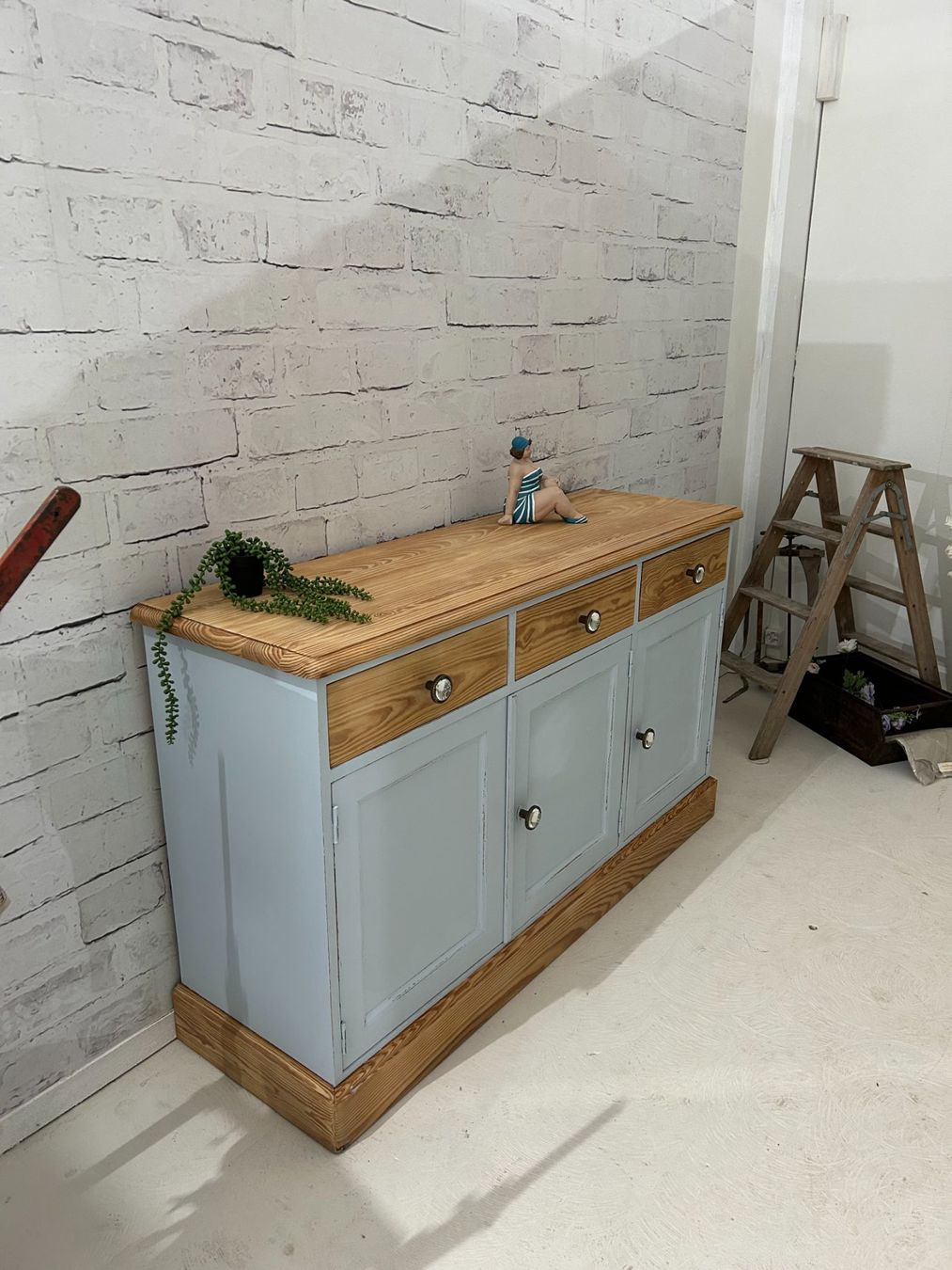 Kommoden: Sideboard Tanne massiv Kommode Buffet restaur. vintage artic – Gebraucht aus Dottikon von beni1204 3