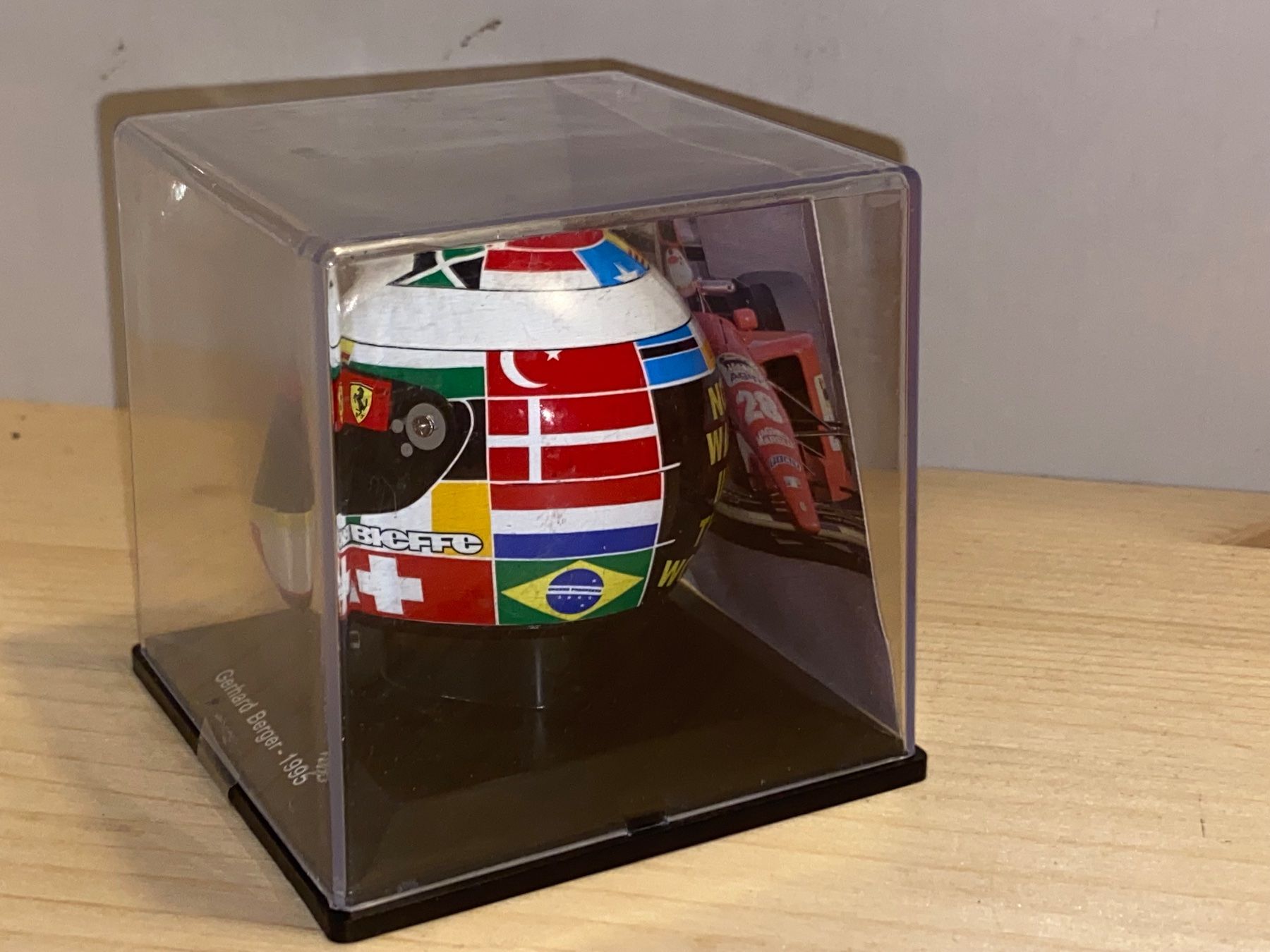 Ferrari Modellautos: Ferrari Helm 1/5 Gerhard Berger 1995 – Neu (gemäss Beschreibung) aus Wohlen AG von PrivatSammlung 2