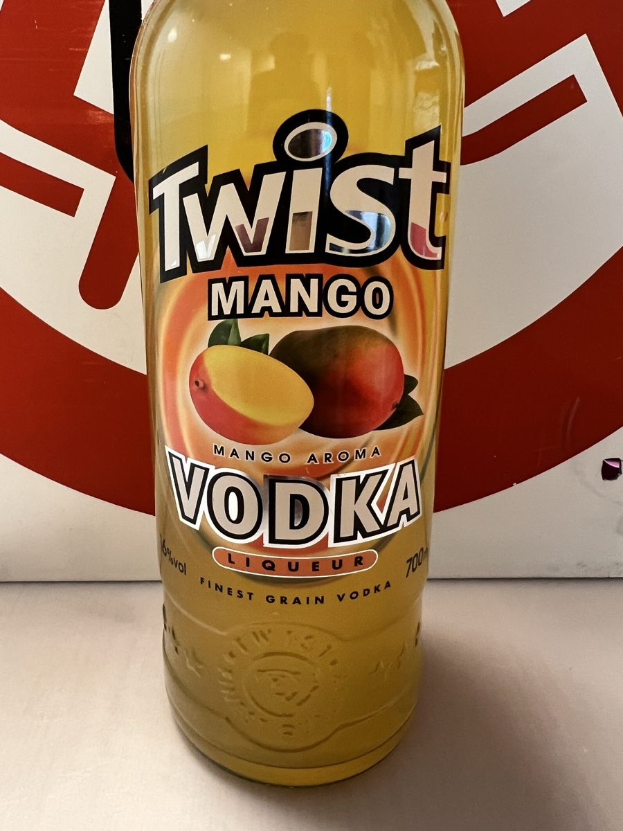 Bevande alcoliche: Twist Mango Vodka Liqueur  – Nuovo (secondo la descrizione) da Sevelen venduto da Ritiplampi 2