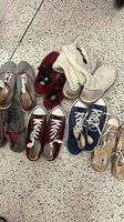 Diverse Schuhe