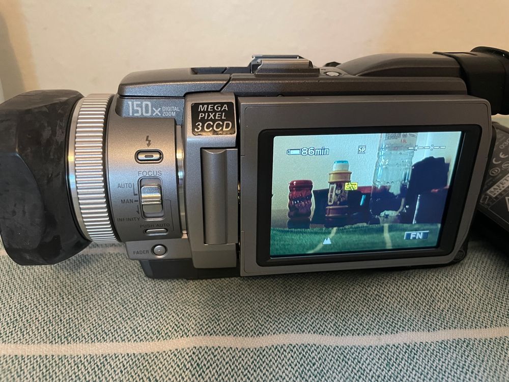 Sony DCRTRV950E MINI DV KAMERA Kaufen auf Ricardo