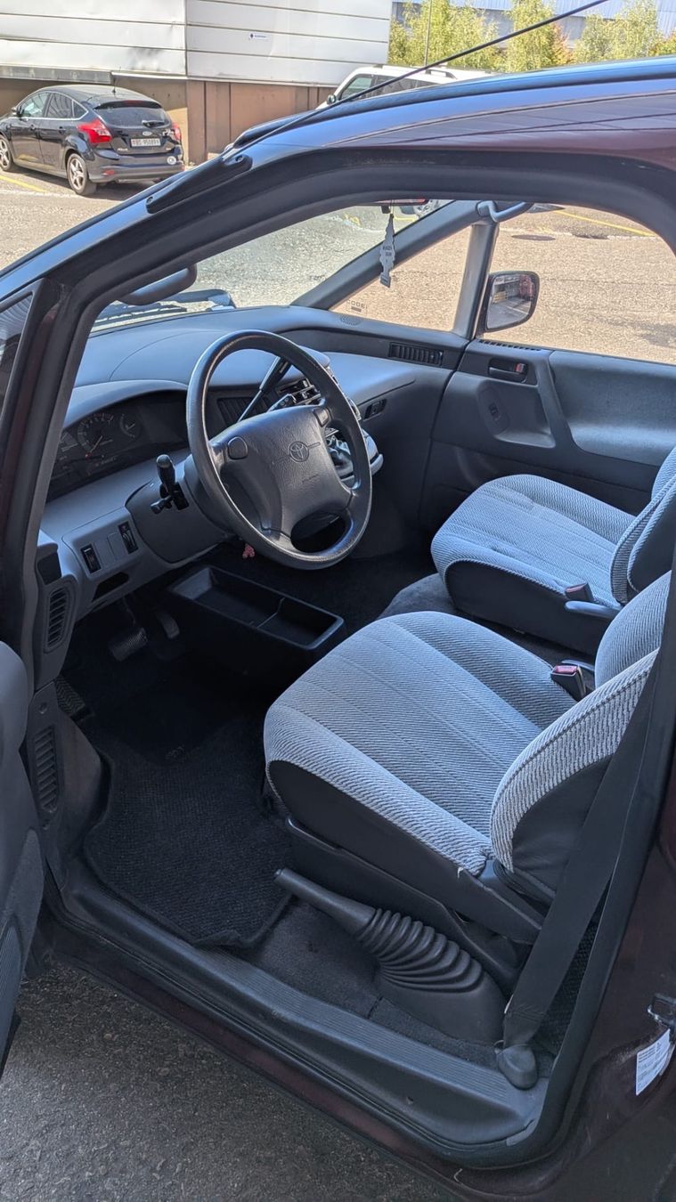 Toyota Autos: Toyota Previa, 4x2, Automat, 8 Plätzer – D'occasion à Basel par Balouu22 8