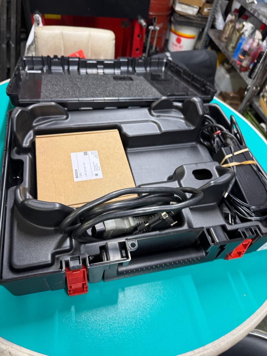Bosch Tutti gli attrezzi: Bosch Allmarken tester KTS 350 – Usato da Opfikon venduto da Chris151294 3