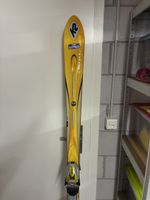 Ski K2 Axis mit Marker Bindung