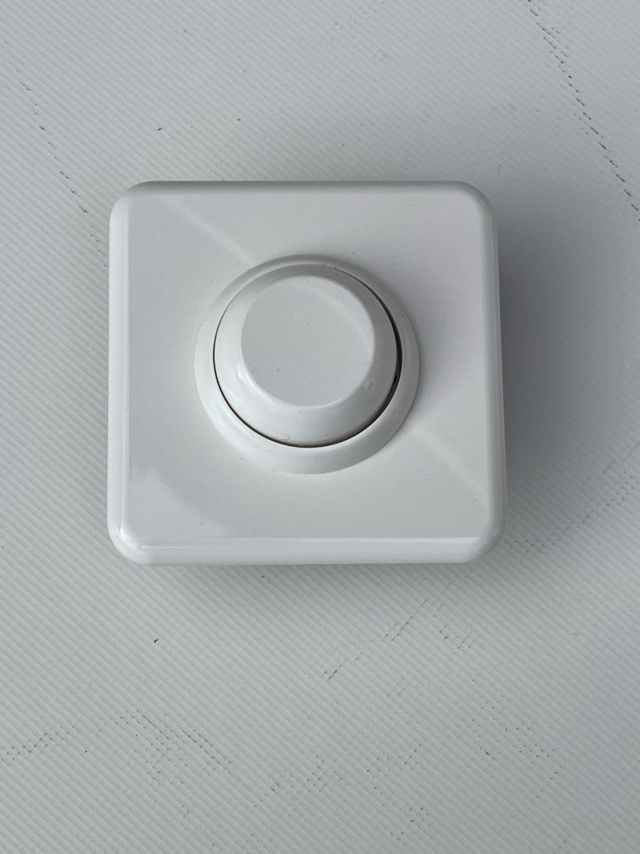 Interruttori: Dimmer - Variateur D.LUM 20-500 VA – Nuovo e nell'imballaggio originale da La Croix (Lutry) venduto da Sporades