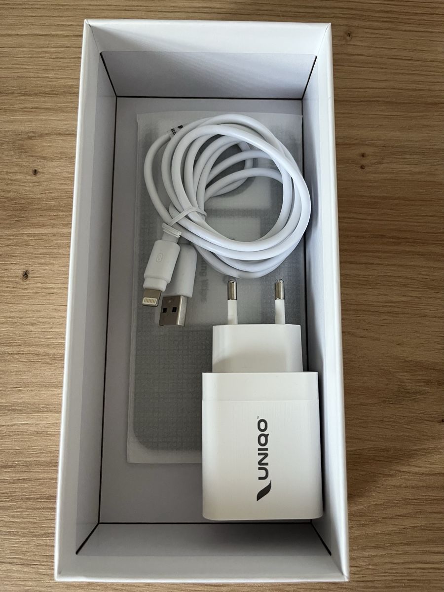 Apple Handys / Smartphones:     Reenova iPhone SE (3. Generation, 2022), 128 – Neu (gemäss Beschreibung) aus Chur von Cougar1998 3