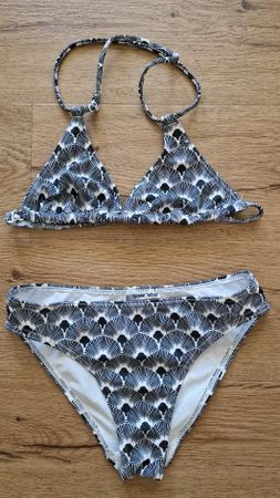 Gut erhaltene Olaján Bikini, Grösse 128-134, Schwarz/Weiss 