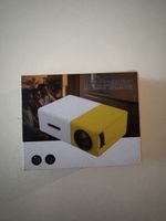 Kompakter LED Multimedia Projektor – Heimkino