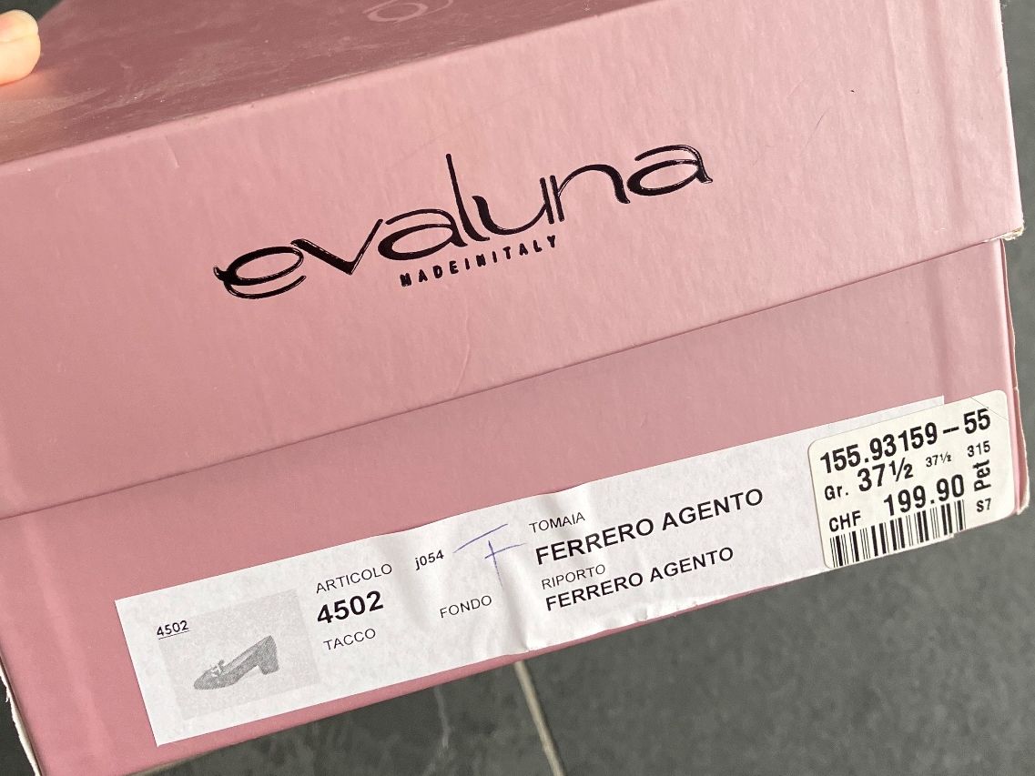 Scarpe da donna: Schuhe - Damenschuhe - Leder - Silber Gr. 37.5 – Usato da Winterthur venduto da pompea 5