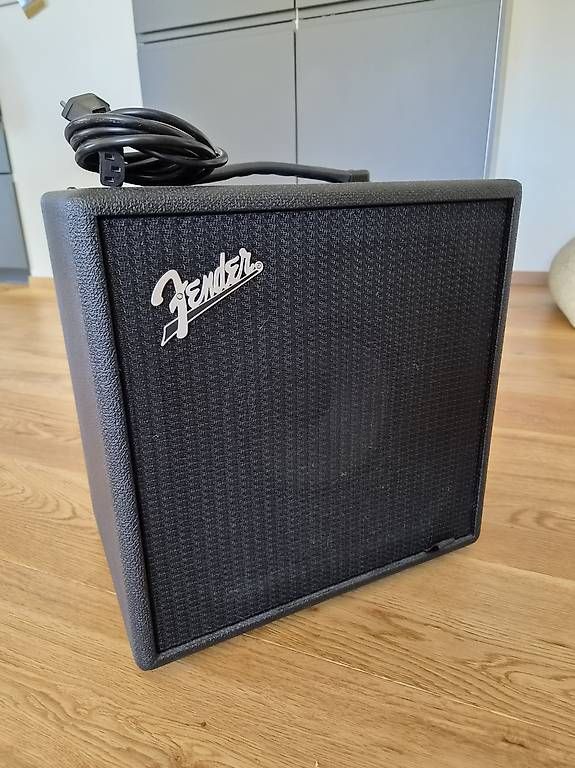 Verstärker: Fender Rumble LT25 – Gebraucht aus Chêne-Bourg von tyraelx