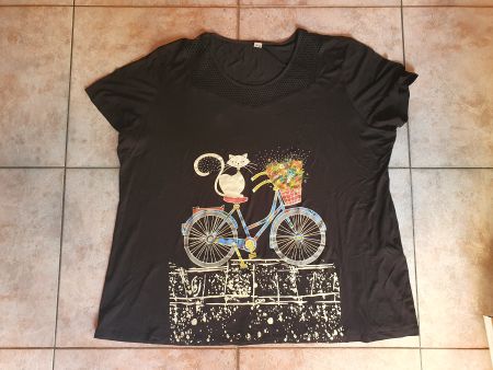 T-Shirt (schwarz mit Katze auf Velo) in Übergrösse Gr. 56