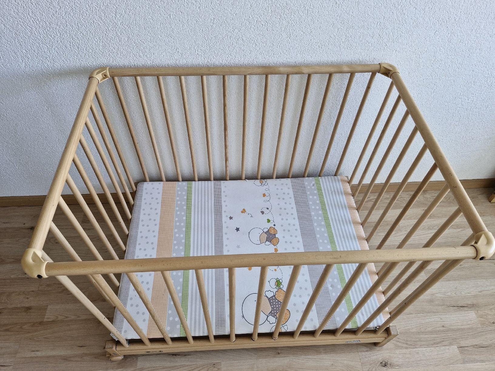 Geuther Box & Barriere di sicurezza: Geuther Laufgitter – Usato da Berikon venduto da Kooral 1