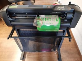 Summa D60R Cutter/Plotter mit Rollenhalterung und Folien