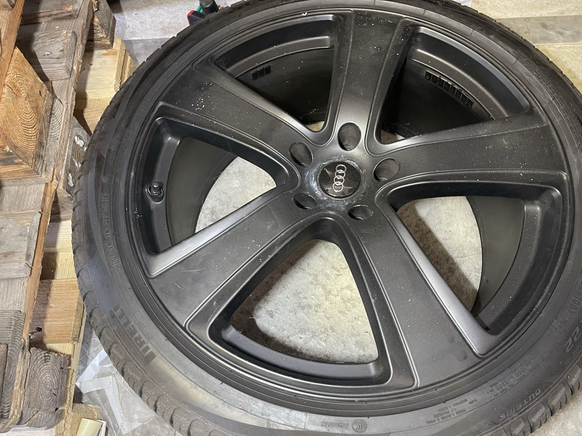 Pneumatici & Ruote complete: Audi Q7 All Season Räder – Usato da Reinach AG venduto da pred1512 2
