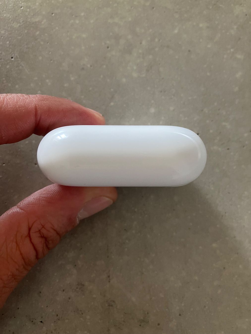 Apple Cuffie: APPLE AIRPODS PRO 2 Case – Usato da Lausanne venduto da mr.v 5