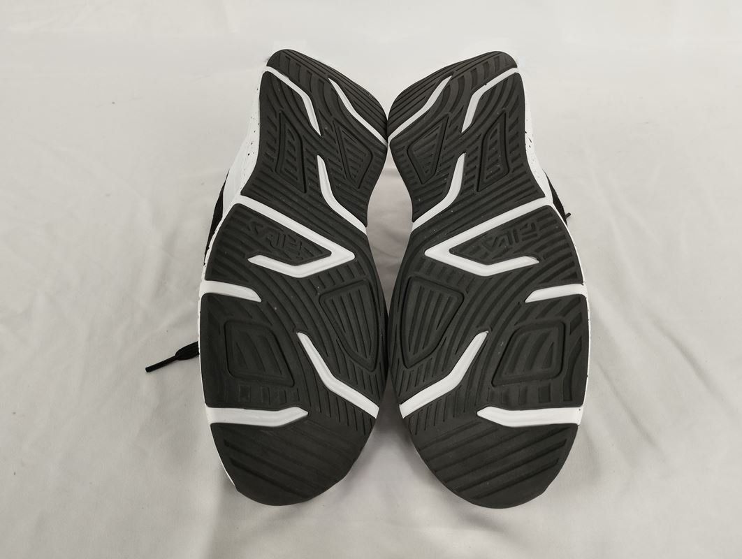 Fila Chaussures hommes: FILA Performance Shield Herrensneaker Grösse44 – D'occasion à Schübelbach par Restwert_Schubelbach 6