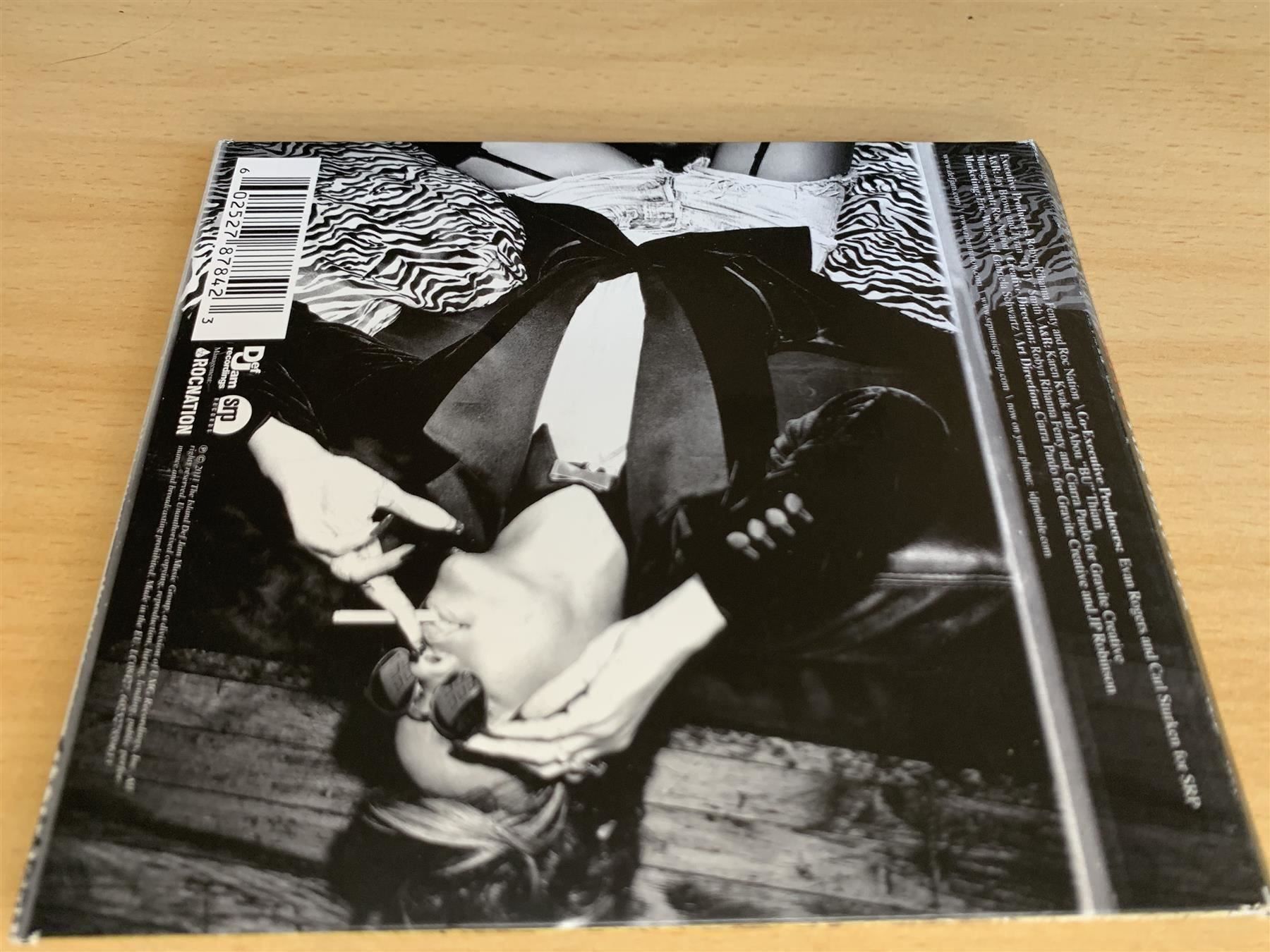 CD: Rihanna – Talk That Talk – Usato da Rikon im Tösstal venduto da Alpenmutz 1