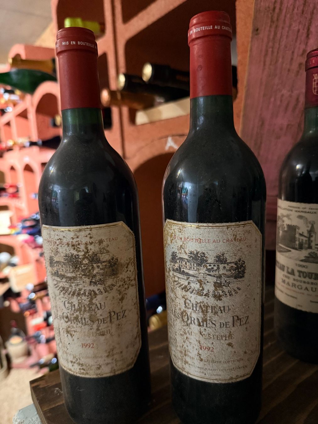 Vino: Château les Ormes de Pez, Saint-Estèphe, 1992 (2 btlles) – Nuovo e nell'imballaggio originale da Attalens venduto da jfdesignteam
