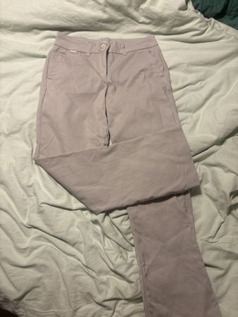 Gepflegte Khaki Hose, ideal für den Frühling, Grösse 36