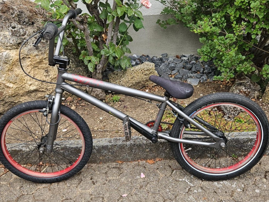 Vélos: BMX – D'occasion à Oltingen par Jo76