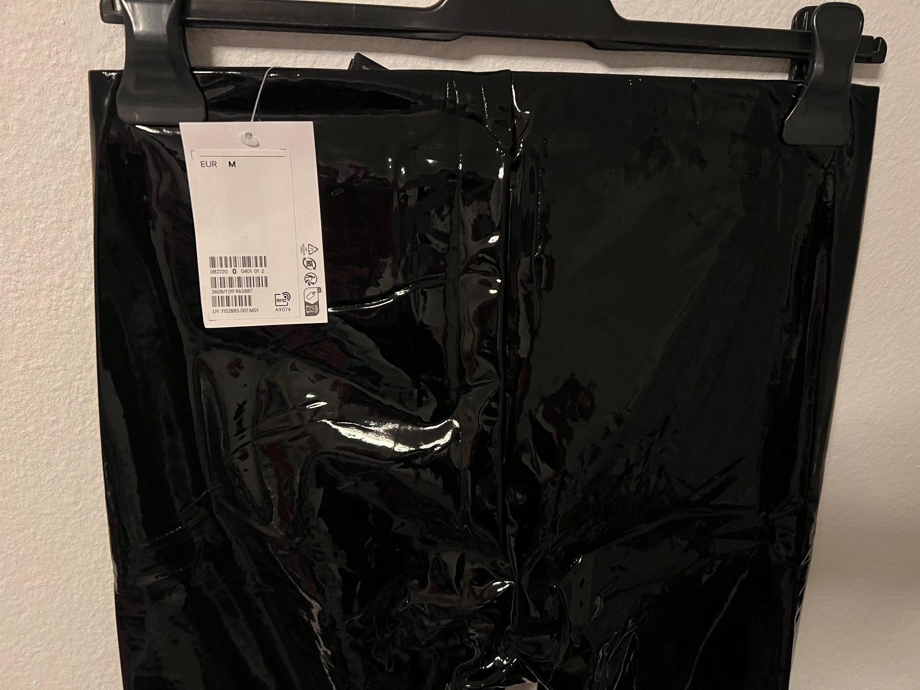 H&M Leggings: Vinyl SeXy Lack Leggings M – Neuf avec emballage d'origine à Uetendorf par Stoun 4