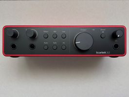 Focusrite Scarlett 2i2 4th Gen – sehr guter Zustand