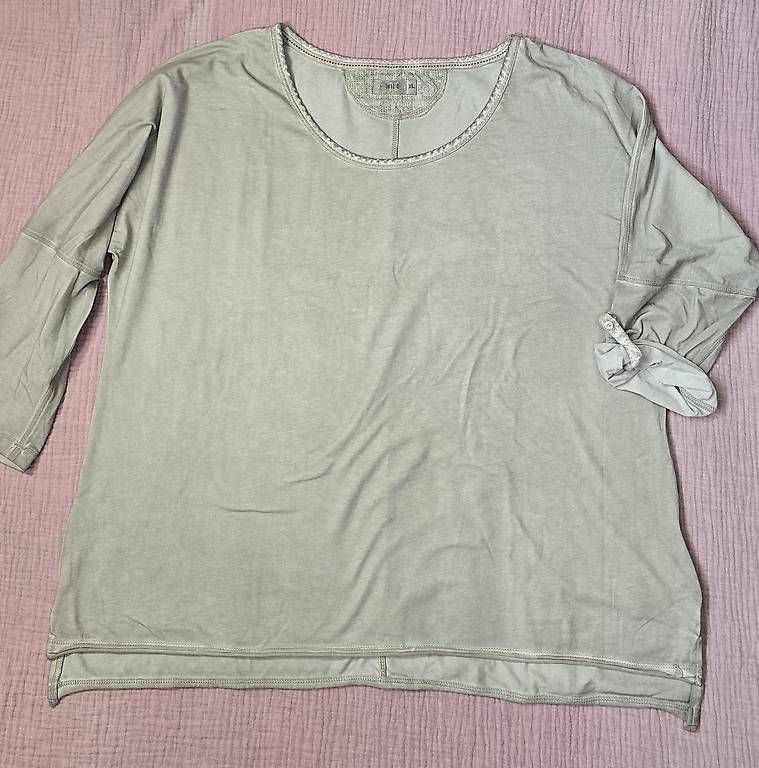 T-Shirts: Nile - Langarm-Shirt – Gebraucht aus Hägendorf von sinaB04 1