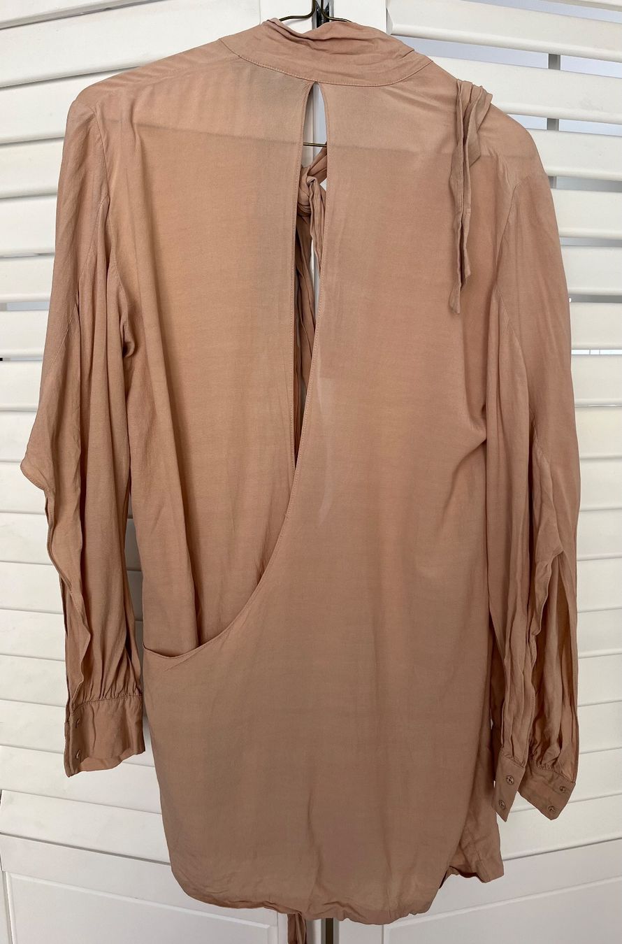 H&M Camicette: New  beautiful blouse H&M size S – Nuovo (secondo la descrizione) da Chêne-Bougeries venduto da Seetooyoo 1