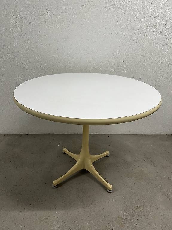 Herman Miller Tische: NELSON Beistelltisch (Hermann Miller) – Gebraucht aus Küsnacht ZH von Quiti