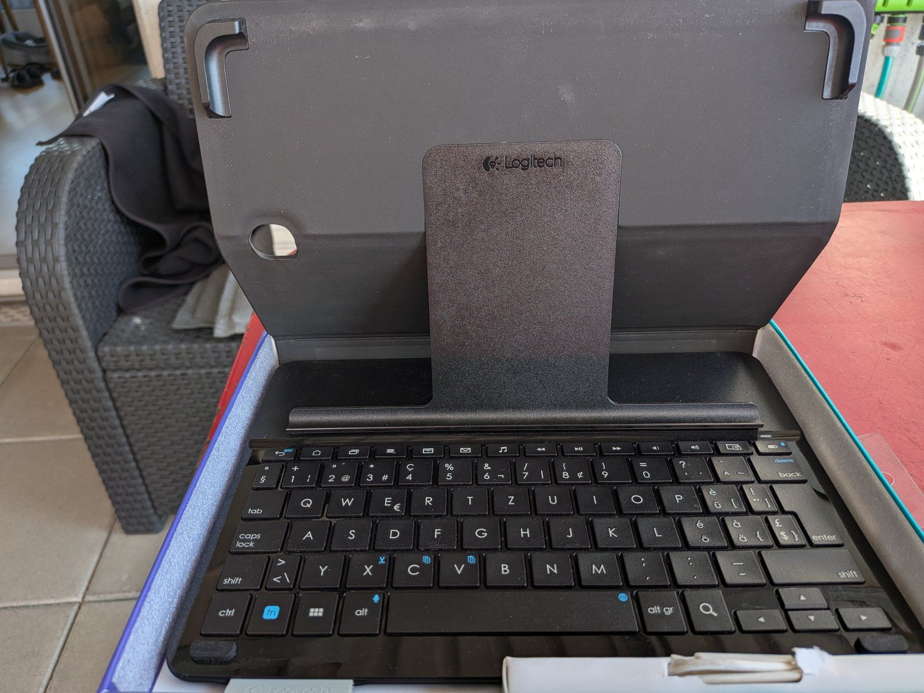 Logitech Tastiere: LOGITECH tastatur-case SAMSUNG galaxy tab a 9.7" – Usato da Bern venduto da vogelpech 2