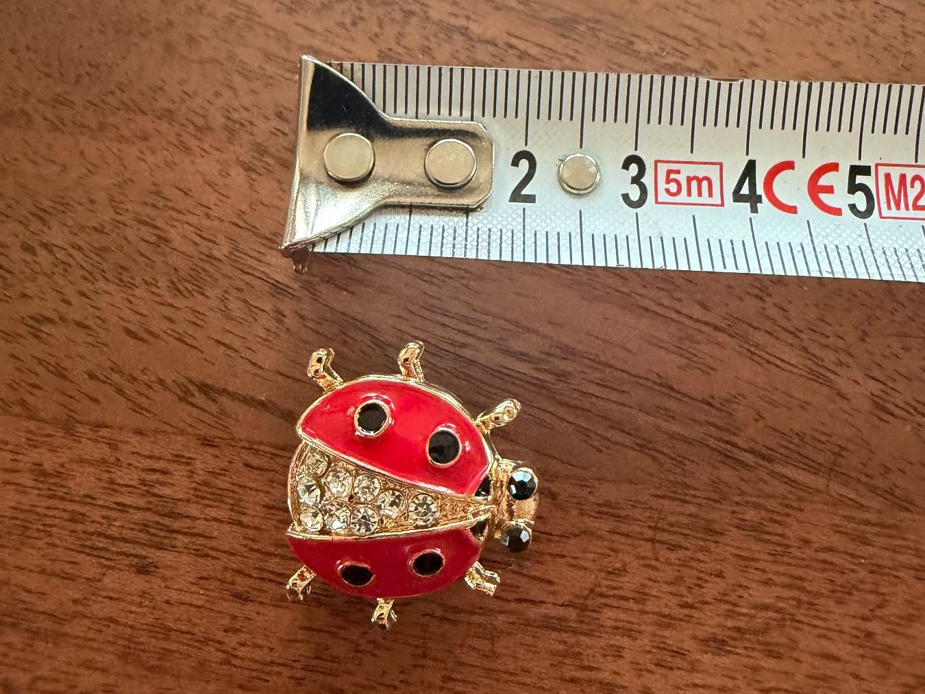 Spille & Fermagli: Hübsche Brosche Marienkäfer rot/goldig mit Strass – Nuovo (secondo la descrizione) da Gams venduto da Mariawicca 5