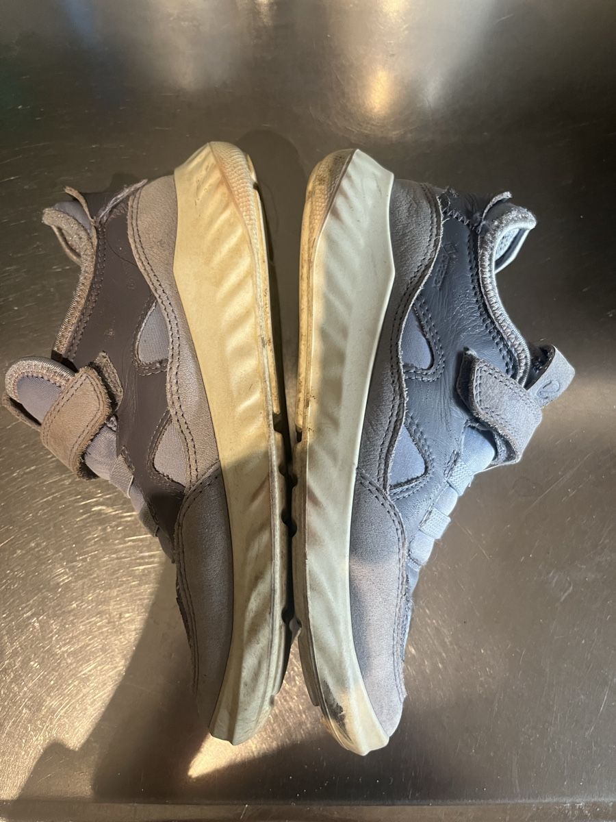 Ecco Schuhe für Jungen: Ecco Sneaker Kinder Schuhe Gr. 33 – Gebraucht aus Baden von Mi0 4